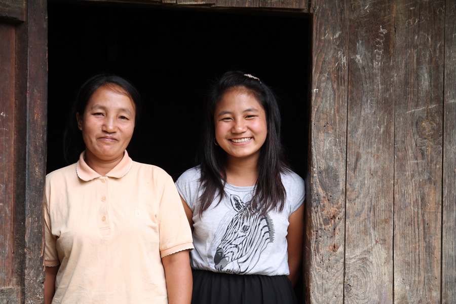 Picture of child with mother after reunification