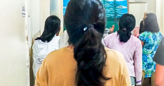 Picture of Julia from the Philippines worshipping God
