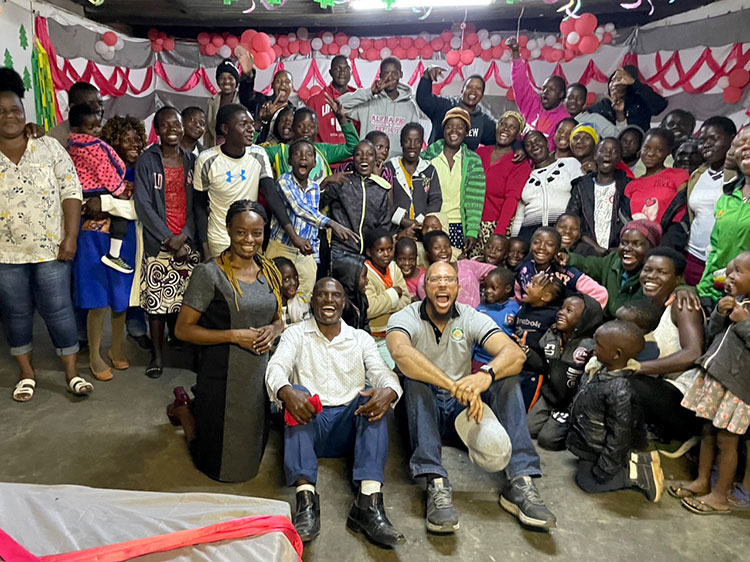 Image of third training group in Zimbabwe