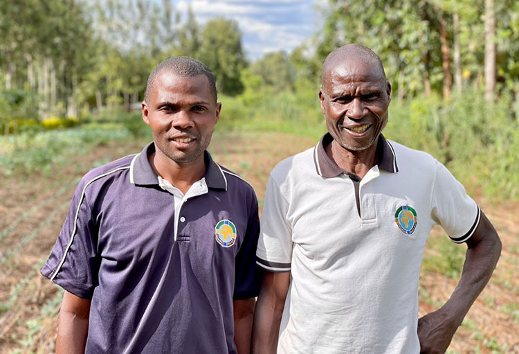 Image of Farming God's Way trainer with farmer