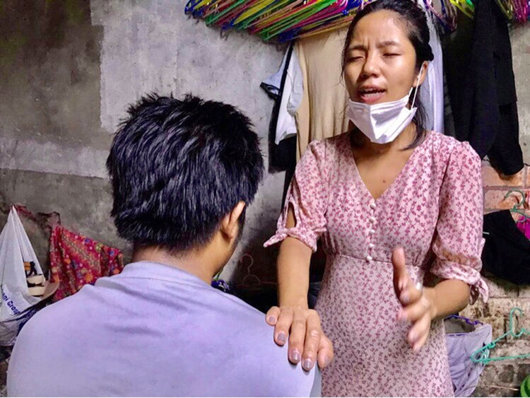 Image of Htet Zaw being prayed over