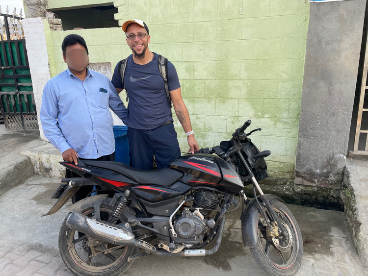 Image of Jerry Jefferson and ministry partner in India