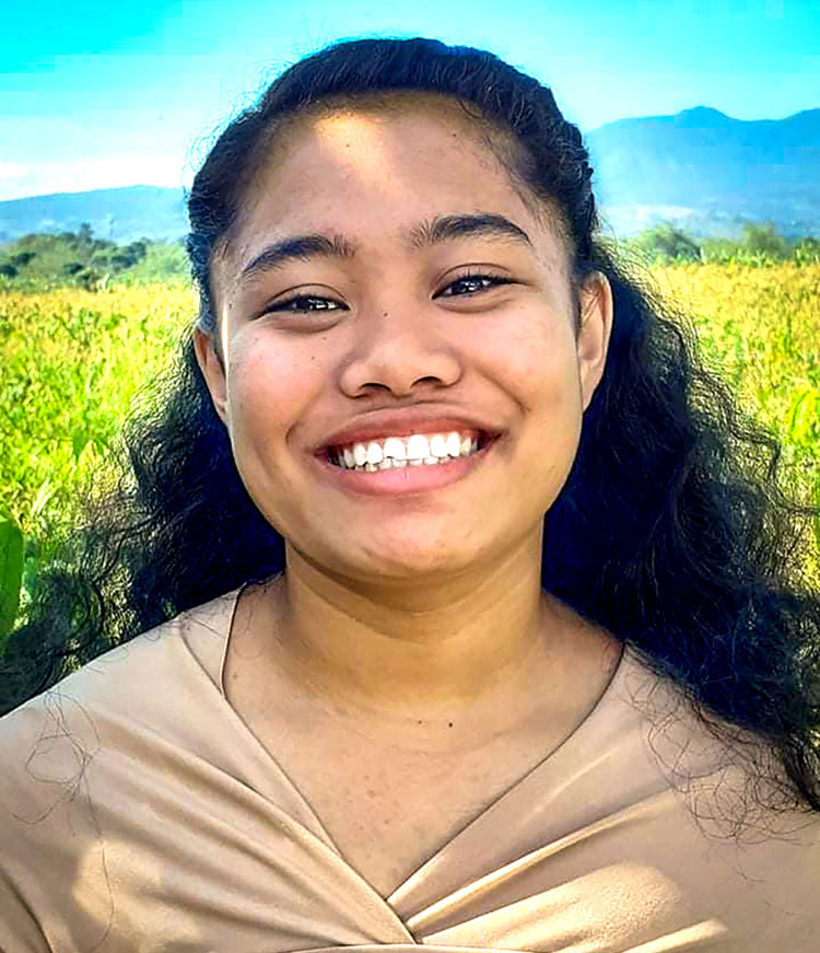 Image of Giann smiling