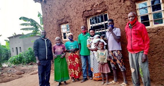 Picture of trainers and God's Love group members in Rwanda