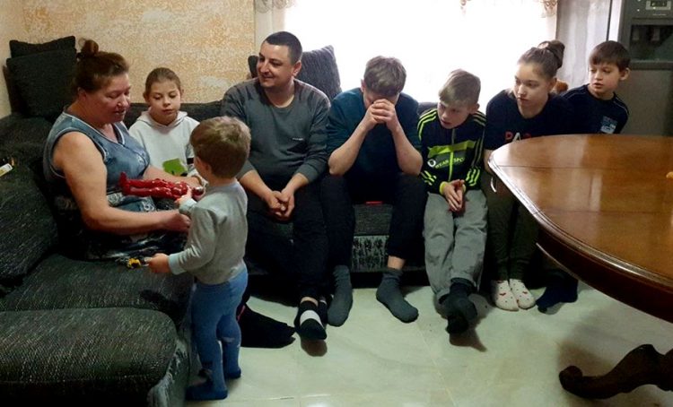 Image of Ukraine family
